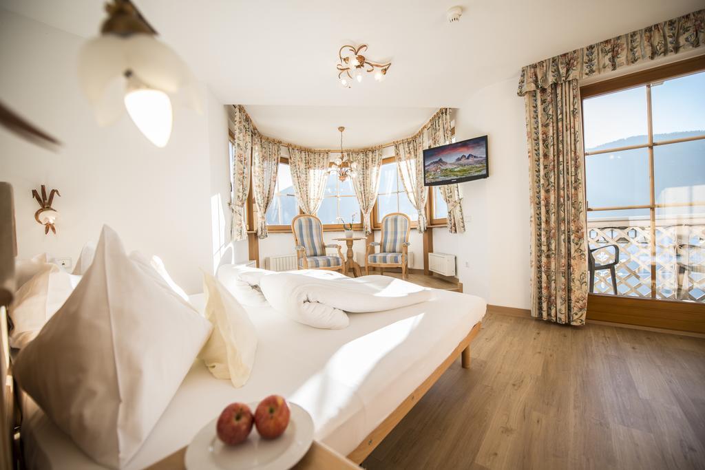 Turmhotel Gschwendt Planca di Sopra Екстер'єр фото